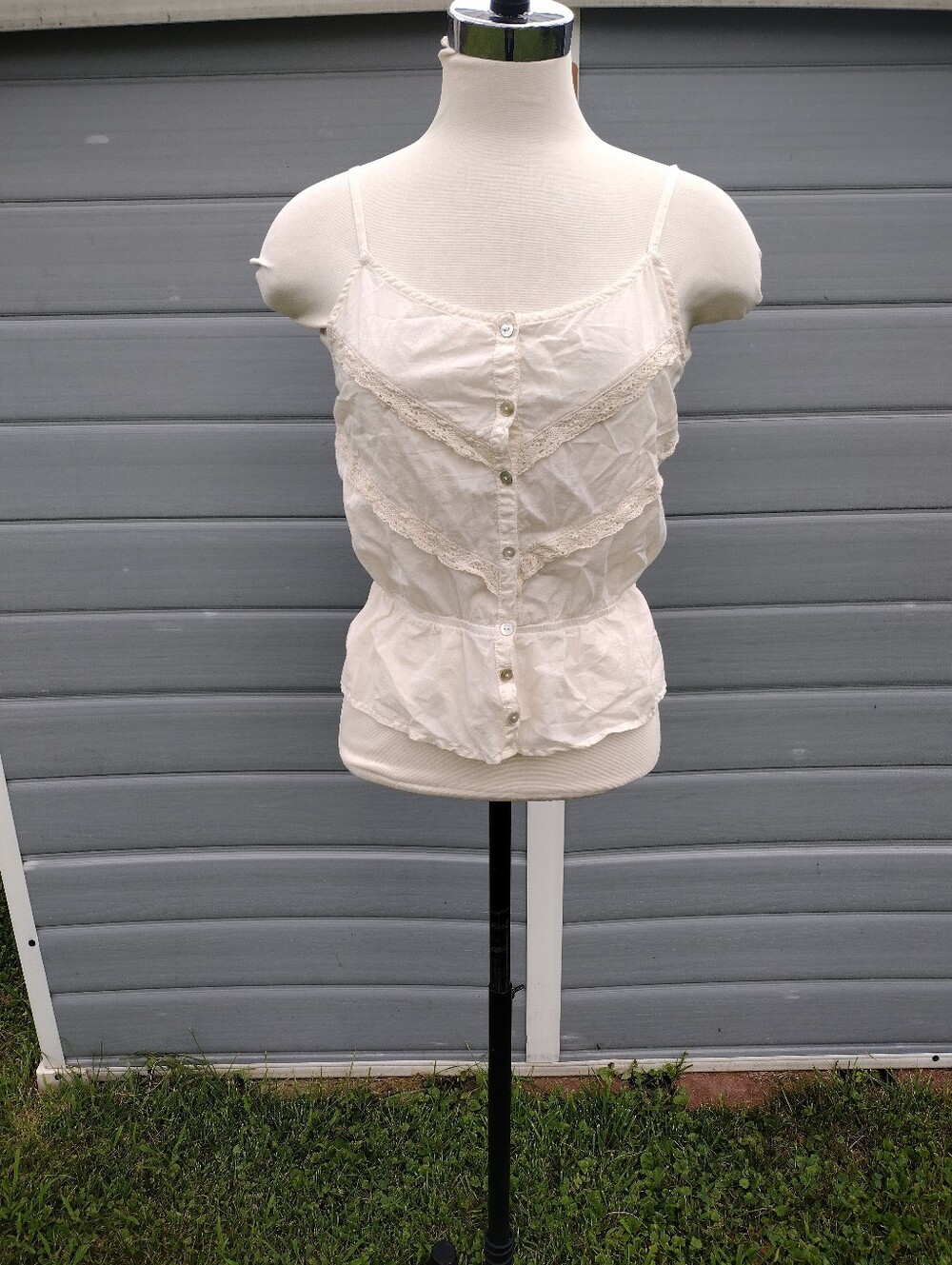 Amo Sleevess Danica Cami Blouse Size Small Lace Feminine Sleevless Y2K Peplum